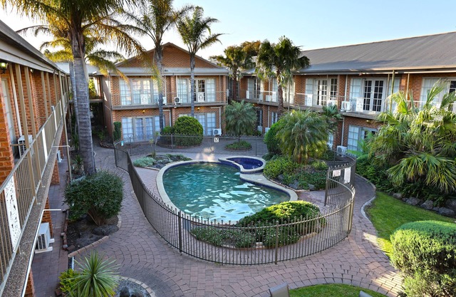 Quality Hotel Melbourne Airport