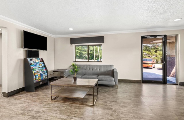 Quality Inn Atlanta Airport - Central