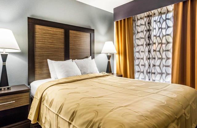 Quality Inn near Six Flags