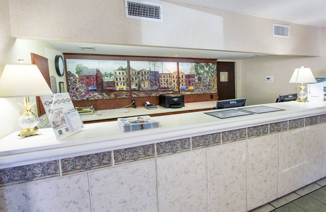 Quality Inn Savannah Historic District