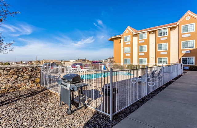 Quality Inn & Suites El Paso I-10