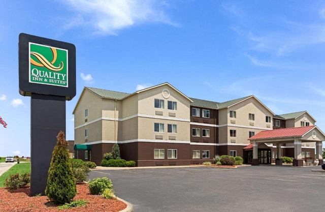 Quality Inn & Suites Ferdinand