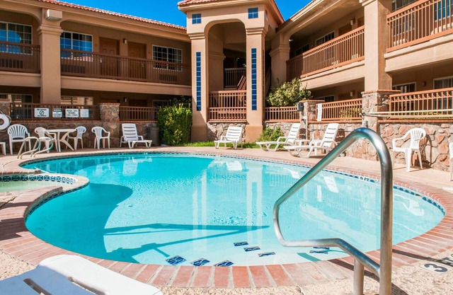 Quality Inn & Suites Las Cruces - University Area