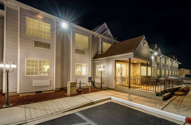 Quality Inn & Suites near NAS Fallon