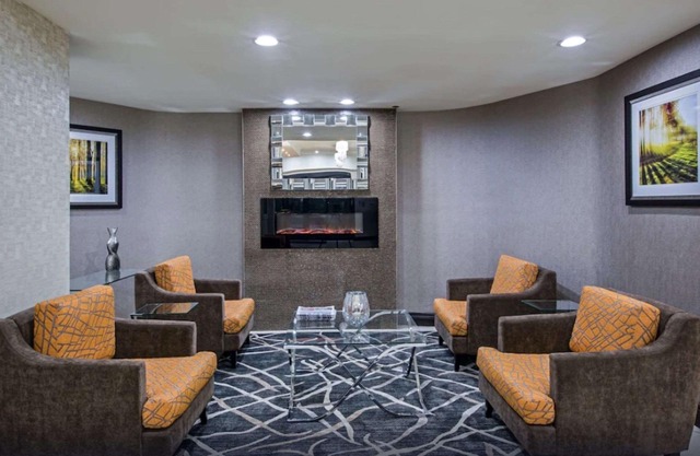 Quality Inn & Suites Regina Downtown
