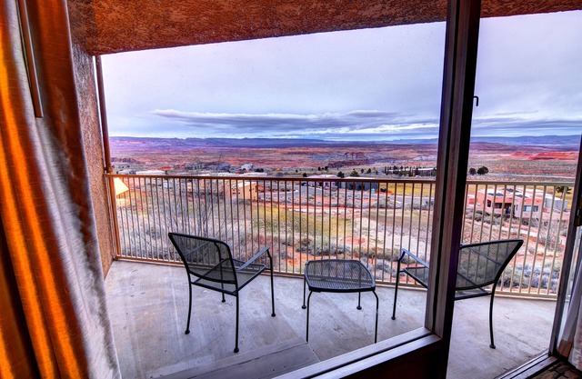 Quality Inn View of Lake Powell - Page