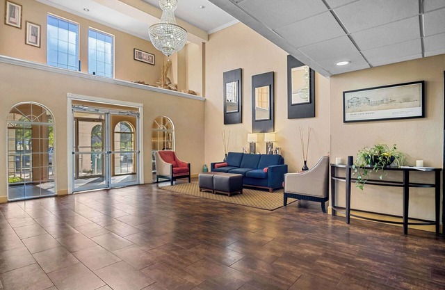 Quality Suites Irving-Las Colinas