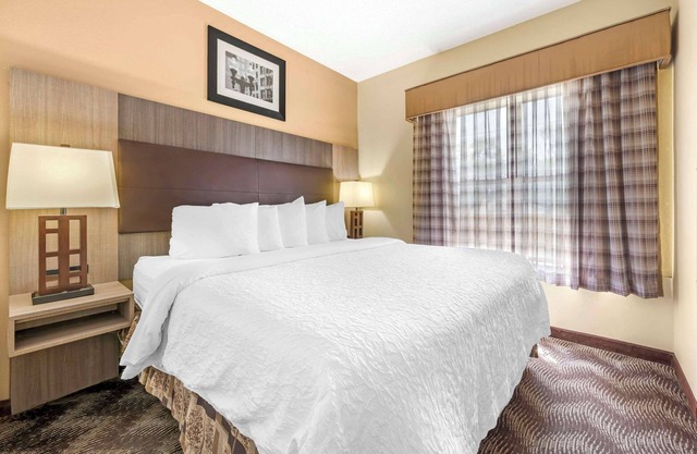 Quality Suites