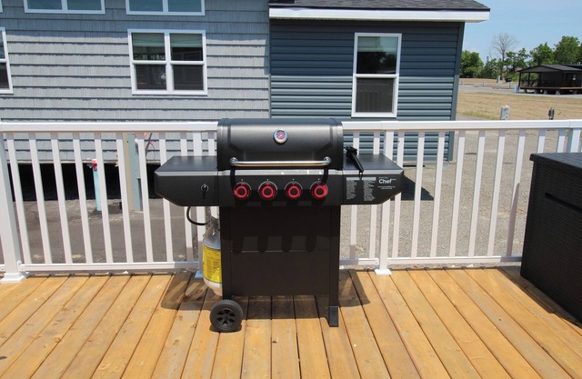 Quarry Meadows Resort Living ! Sherkson Shores
