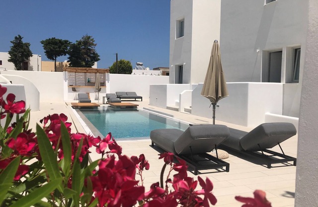 Quartano Luxury Cycladic Residence