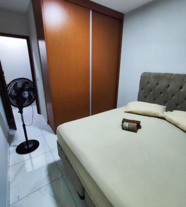 Quarto com banheiro privativo PARA MULHERES