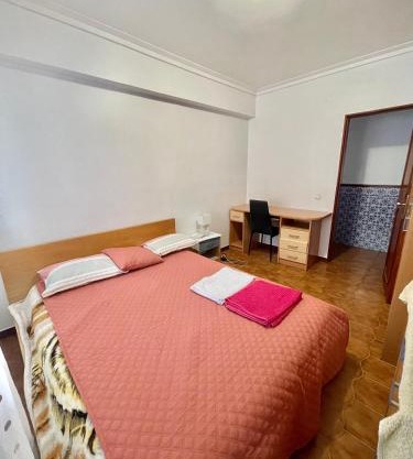 Quarto de Casal Acolhedor