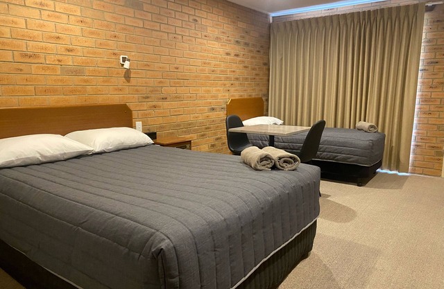 Quays Motel San Remo