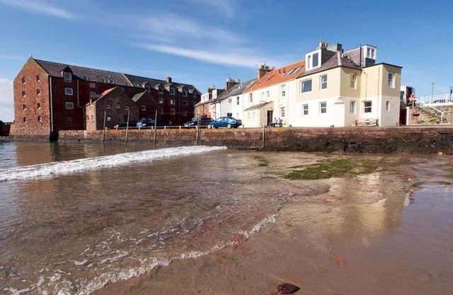 Quayside Cottage