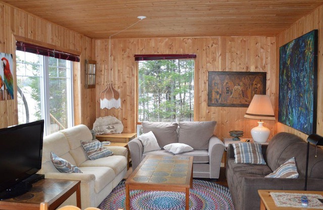 Quebec, chalet en el lago Carillon