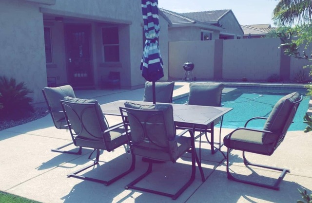 Queen Creek Oasis - 4bed, 3bath w/ Heated POOL :-),