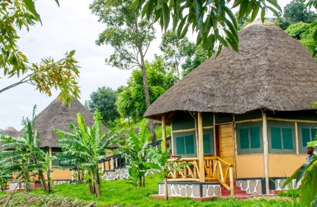 Queen Elizabeth Park View Tourist Lodge
