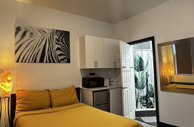 Queen Nest Hotel