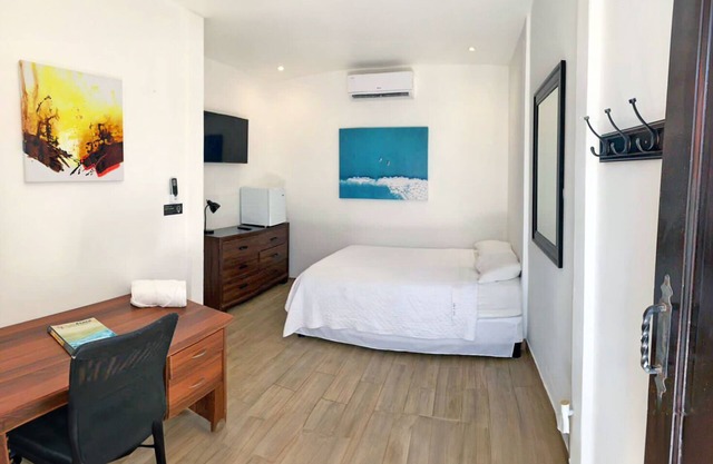 Queen Room #1 for 2 people