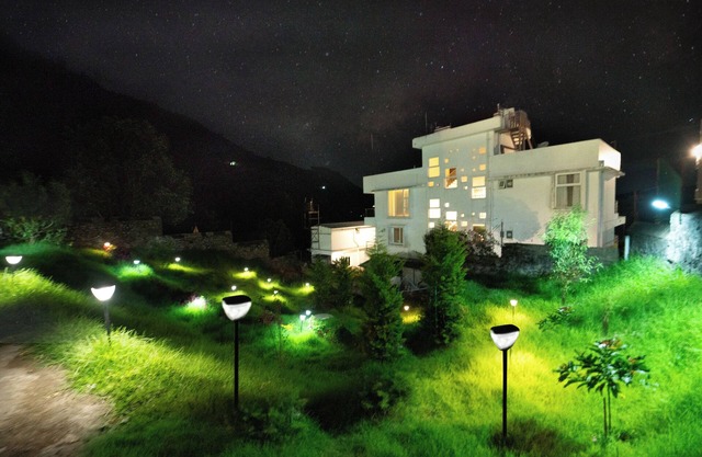 Queen's Hotel Mount Garden Kodaikanal