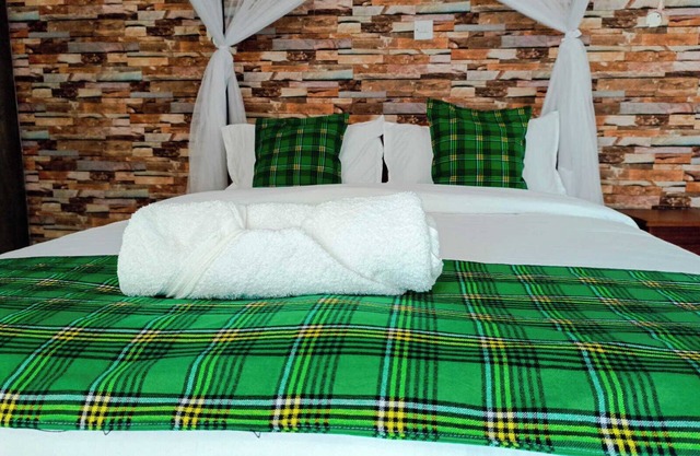 Queen's Way Resort