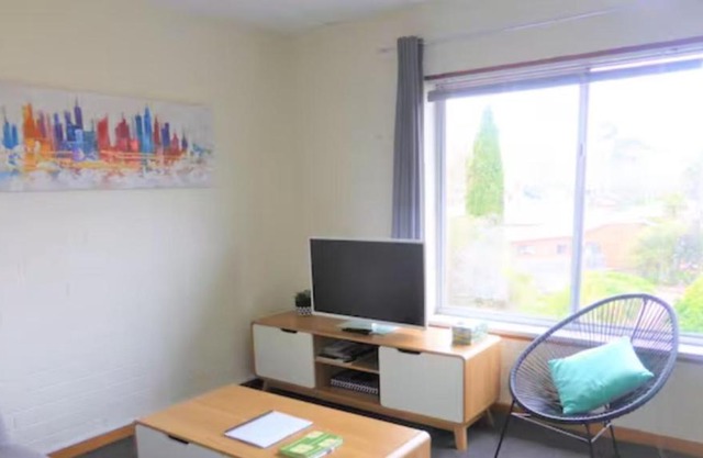 Queen St Apartment
