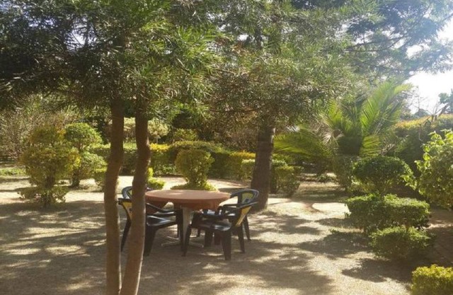 Queens Garden Hotel
