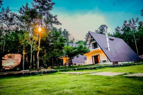 Queens Hotel -Yellow Lake Resorts &Spa -Yercaud