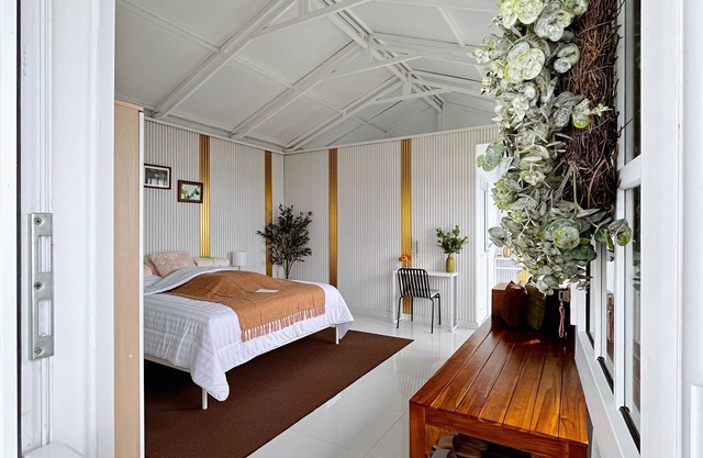 Querencia Cabin