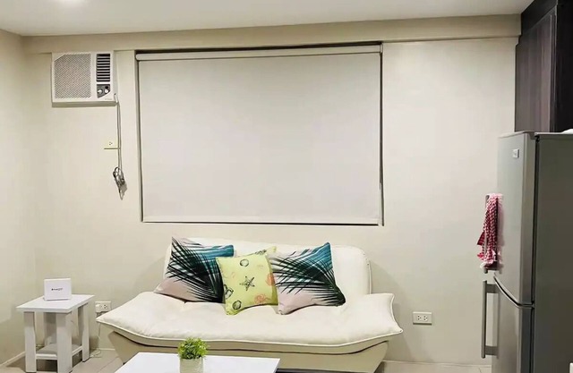 Quezon City 1 Bedroom Condo with Pool Access