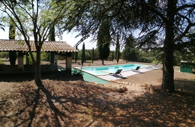 Quiet accommodation surrounded by nature in the Verdon regional park