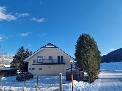 quiet and central Luxury Villa "JUWEL" with Sauna