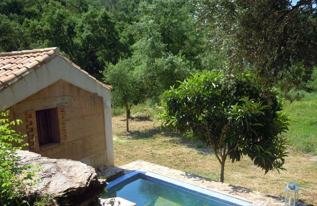 Tranquila cabaña en São Luís Alentejo en plena naturaleza