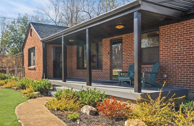 Quiet and Cozy Private Duplex in Vibrant East Nashville