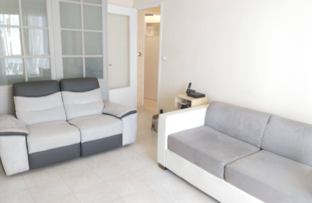 Quiet Bright Apartment