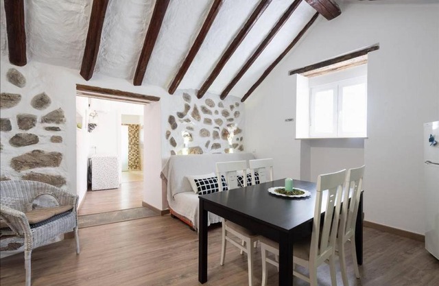 Quiet Canarian House