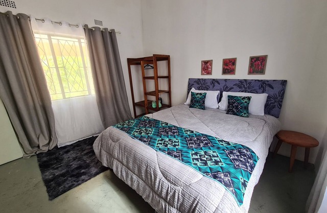 Quiet, centrally located apartment, perfect for work or play