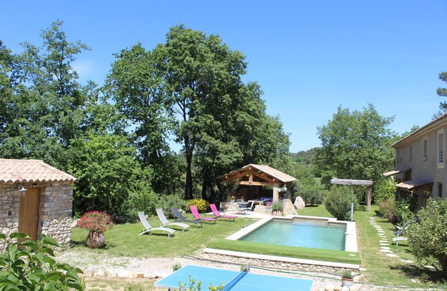 Amplia casa de campo tranquila a 5 minutos Uzès