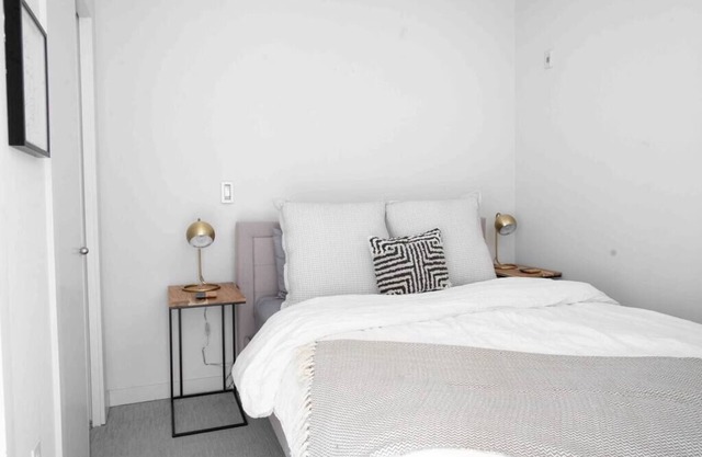 Quiet Condo - Just off Market St, Awesome Location