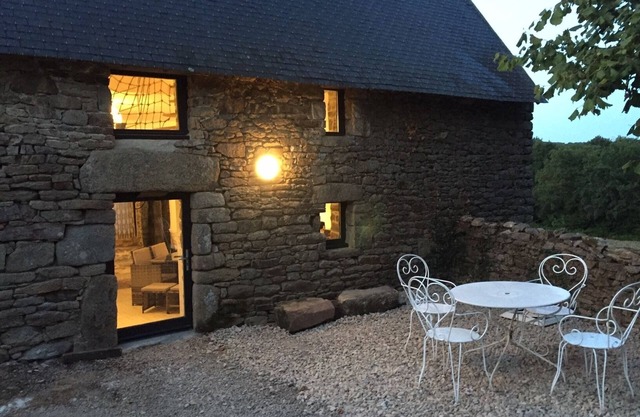 Quiet cottage in an entire peaceful landscape.
