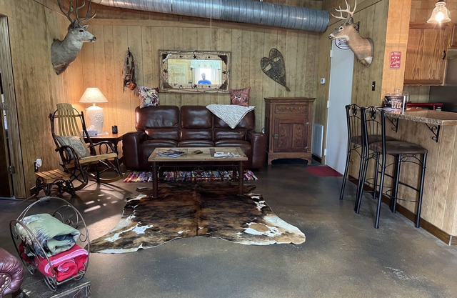 Quiet Country Ranch Barn Apartment!