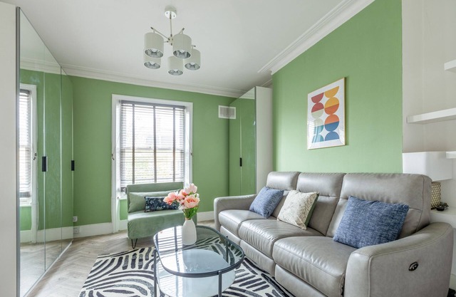 Quiet & Cozy 2level 2BR between Brixton & Camberwell