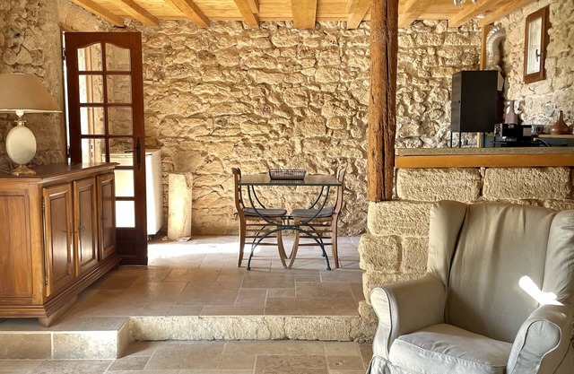Quiet farmhouse near Montpellier and the beaches