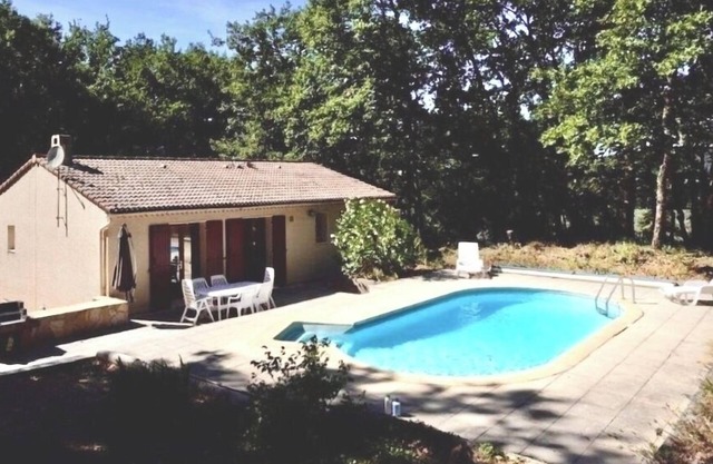 Casa de vacaciones tranquila con piscina 🏊‍♂️