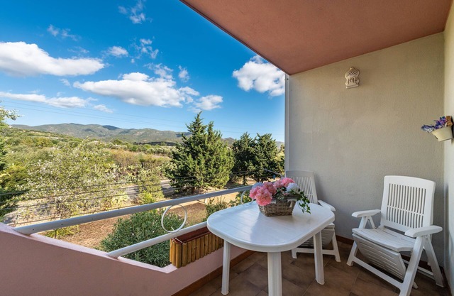 Tranquilo apartamento vacacional "Casa Dea72" cerca de la playa con aire acondicionado y terraza