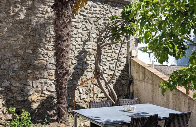 Quiet house Disney 15 min drive and close to train station to Paris