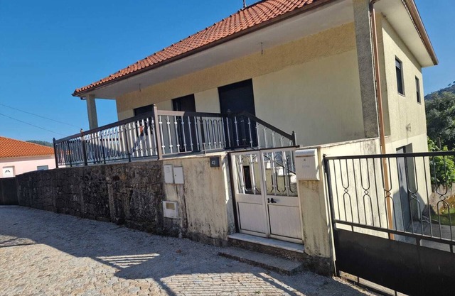 Quiet house for 4 people
