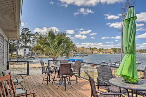 Quiet Lakefront Retreat with Boat Ramp and 2 Docks