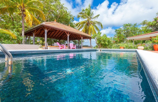 Lodge tranquilo con vista al mar