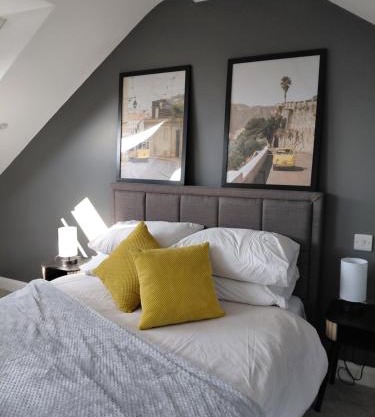 Quiet Loft Room